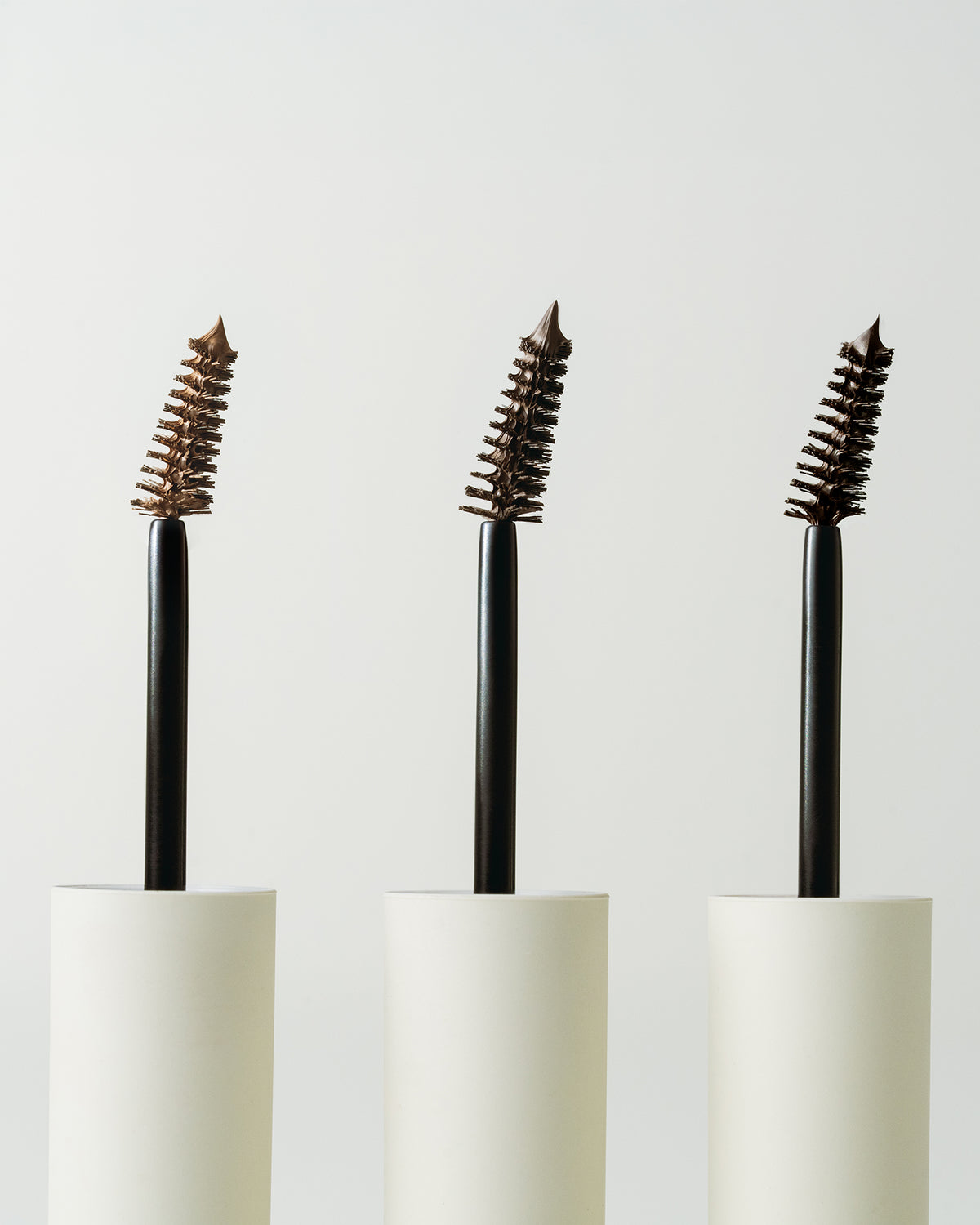 Fortifying Brow Gel 1% Pea Peptides + Castor Oil — Typology